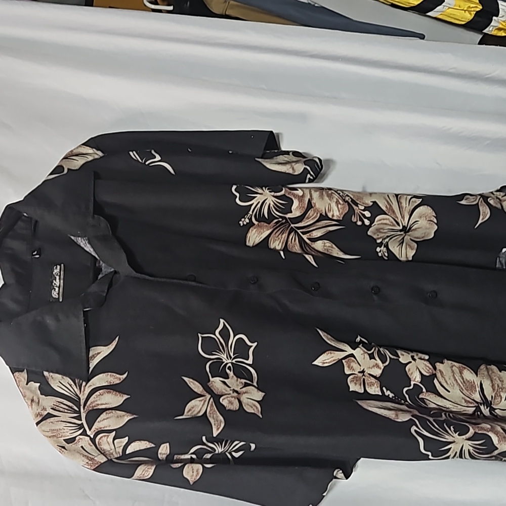 RED LEVEL NINE HAWAIIAN SHIRT